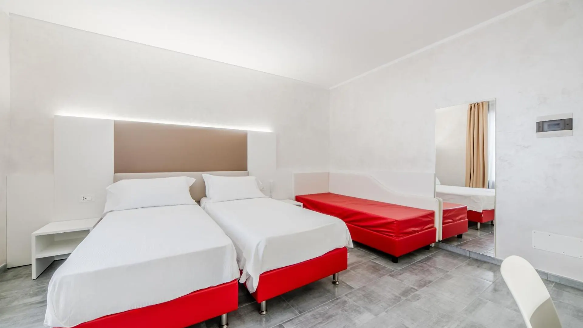 Room Milano Navigli 0*, Milan Italy