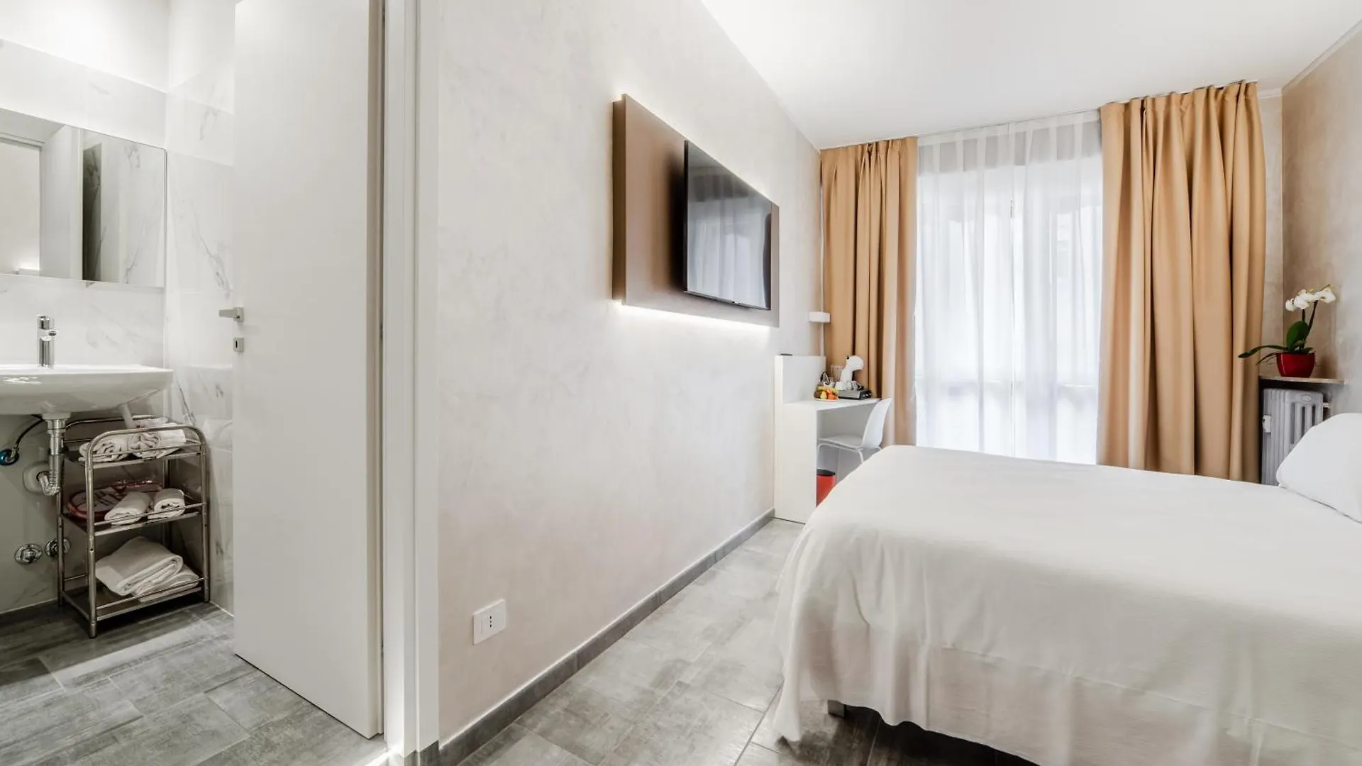 Room Milano Navigli 0*, Milan
