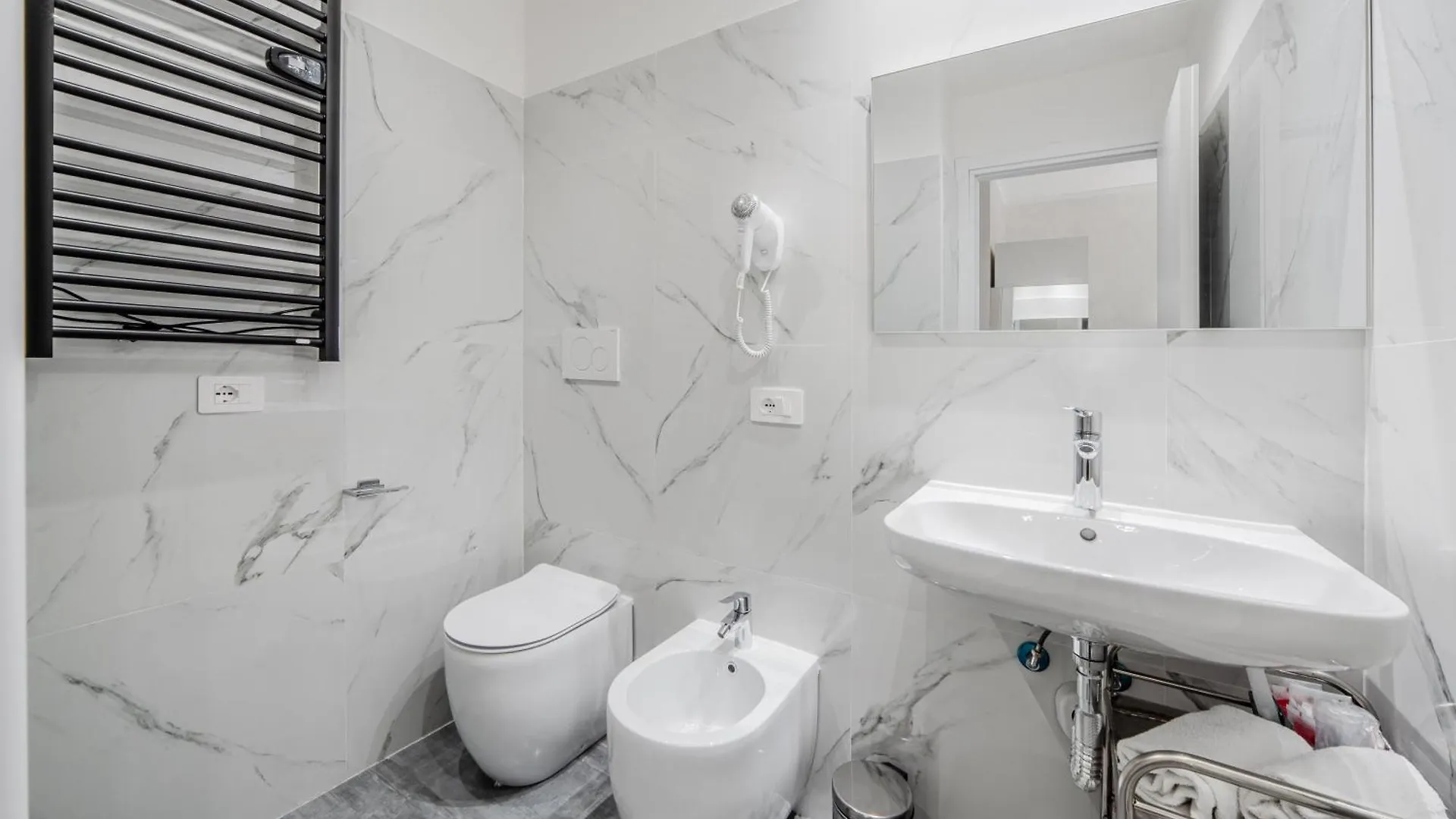 Room Milano Navigli 0*, Milan