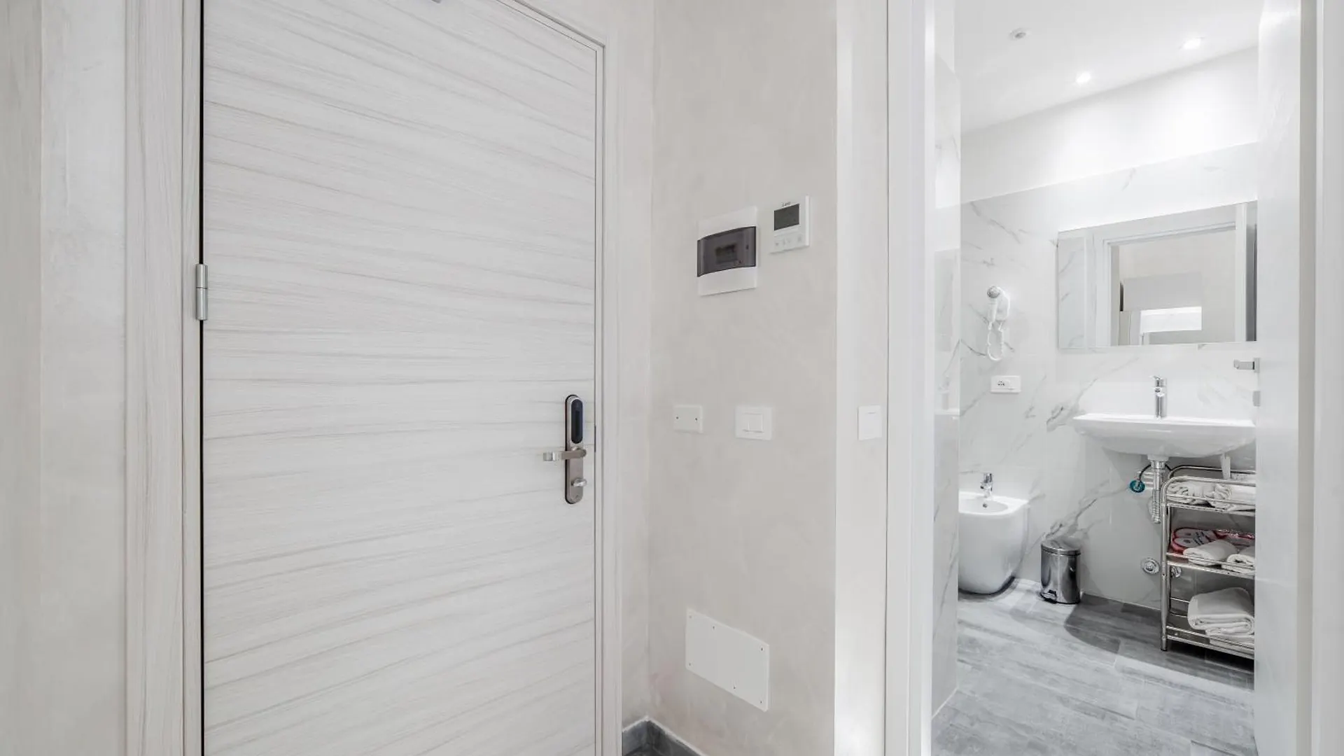 Room Milano Navigli Italy